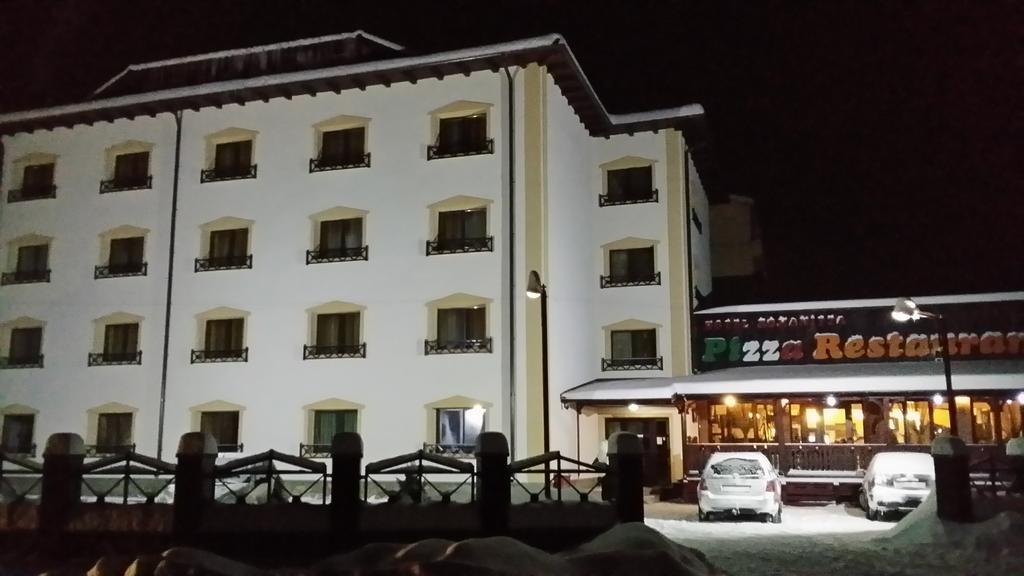Vila Romanitza Darmanesti  Exteriör bild